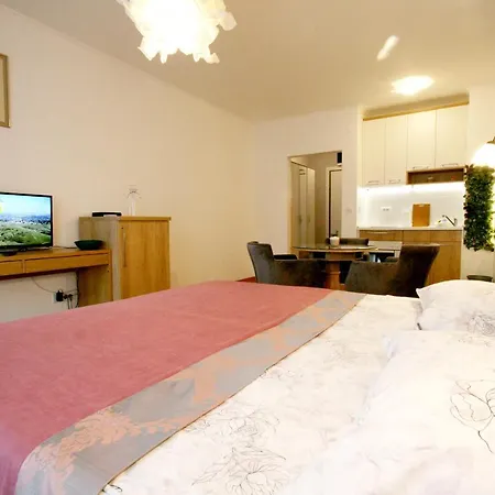 Moonstone 1 アパート