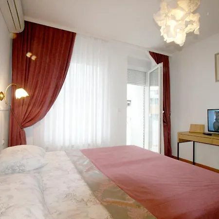 Moonstone 1 * Belgrade